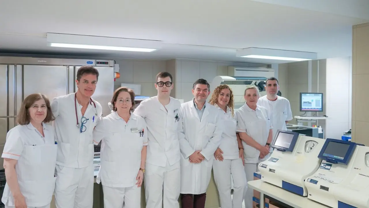 El equipo de Microbiología Clínica del Hospital San Rafael (en la imagen) está especializado en la detección de enfermedades de transmisión sexual